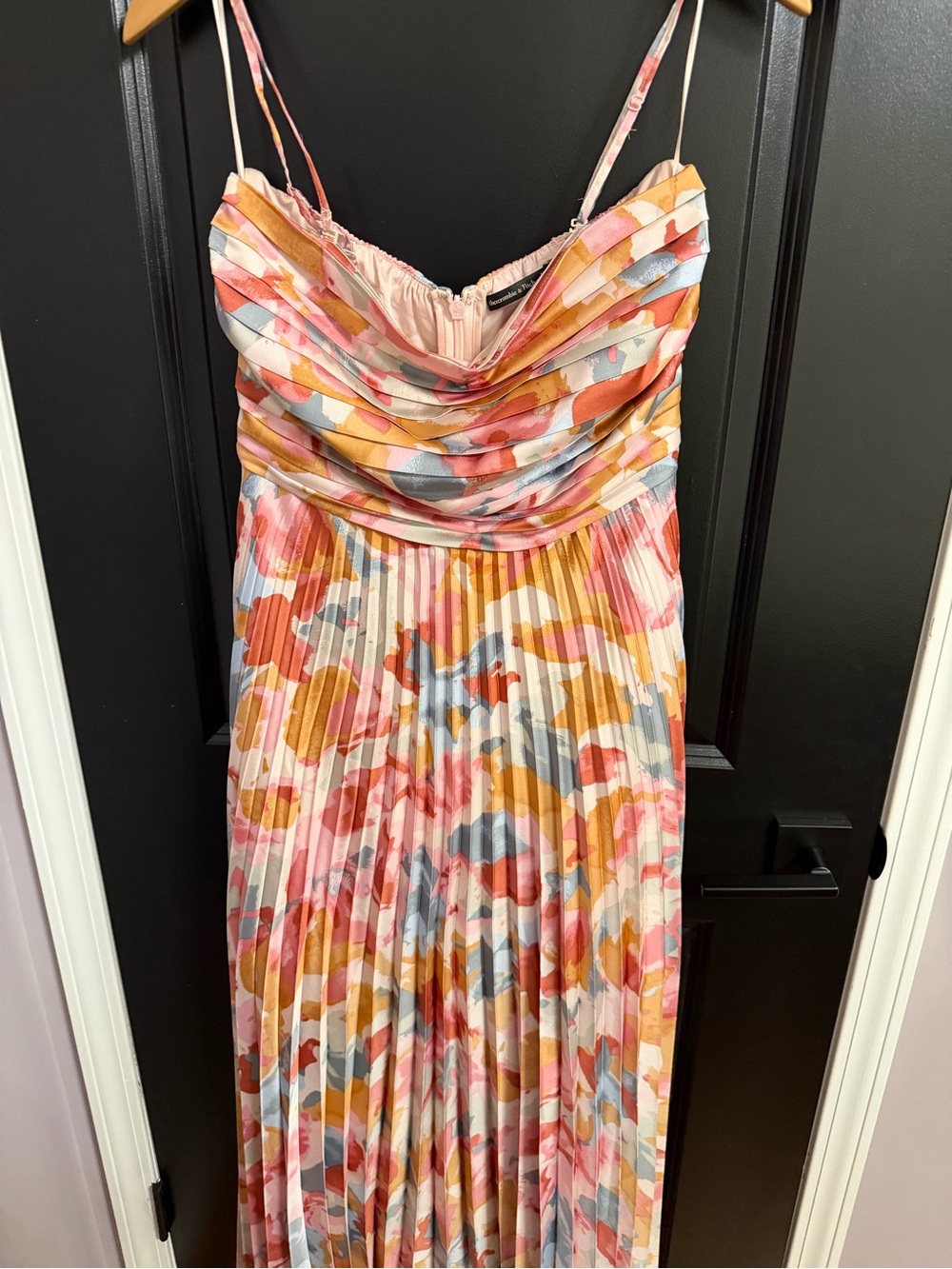 Abercrombie & Fitch Giselle Strapless Drama Pleated Maxi Dress - Picture 3 of 5